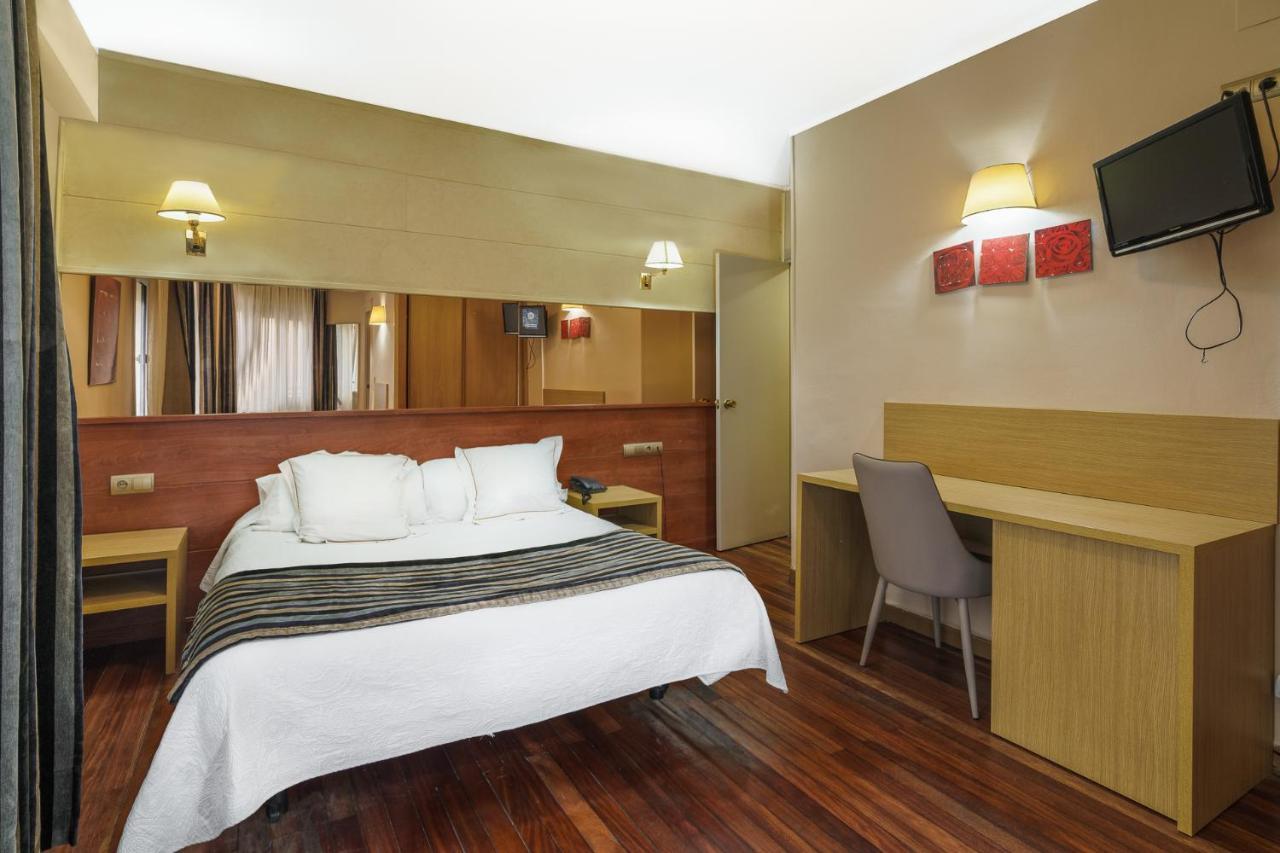 Hotel Regio 토렐라베가 외부 사진