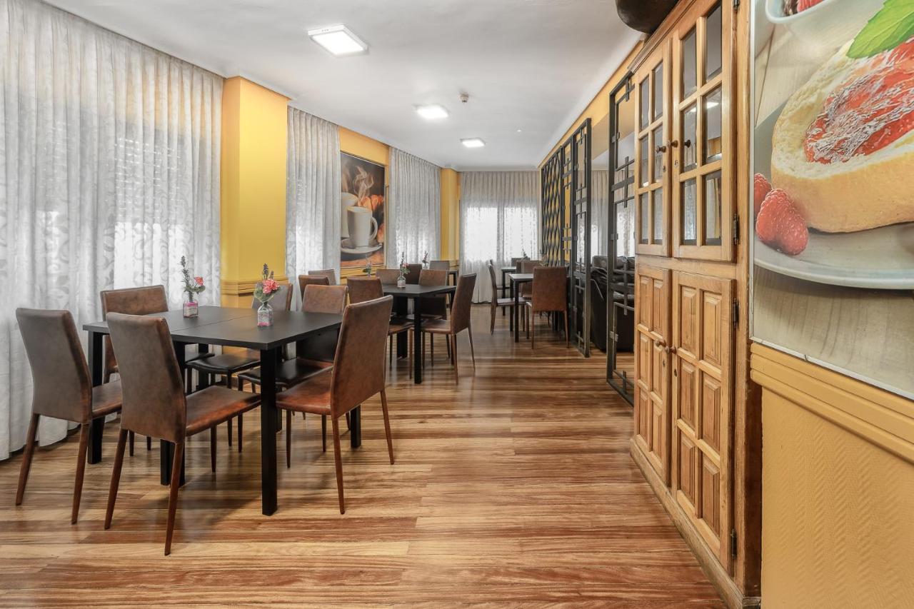 Hotel Regio 토렐라베가 외부 사진